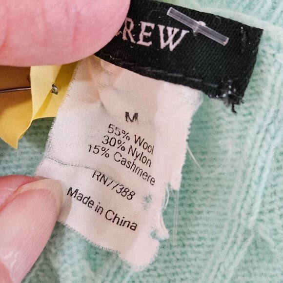 J. Crew V-Neck Sweater Sz Medium Mint Cable Knit Wool Cashmere Blend - Picture 7 of 10